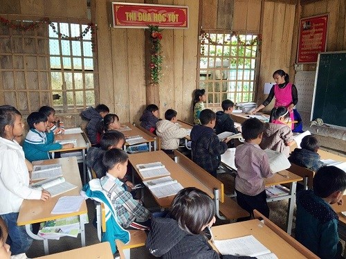 Có được miễn thi ngoại ngữ khi thăng hạng giáo viên nếu dạy học tại miền núi không?
